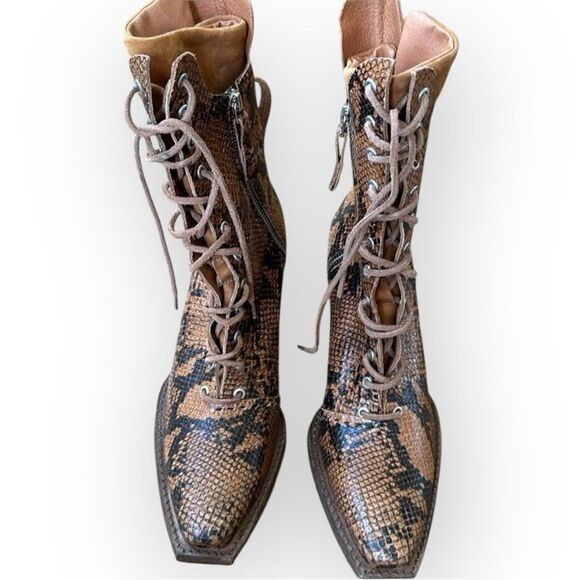 Free People we the free canyon boots - Picture 2 of 6